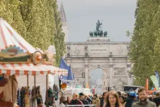 Corso Leopold - Blick auf das Siegestor