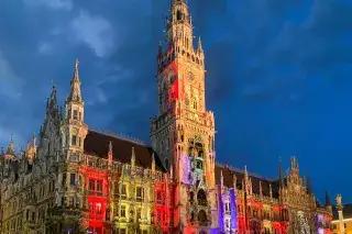 Light Art am Neuen Rathaus Light Art am Neuen Rathaus