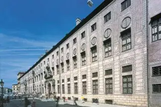Westfassade der Residenz München