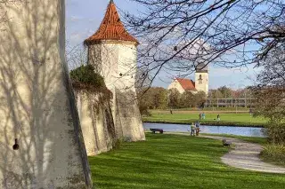 Schloss Blutenburg im Herbst