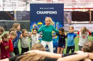 Mädchenfußball bei "Wir alle sind Champions" Mädchenfußball bei "Wir alle sind Champions"