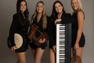 Cailini Lua Cailini Lua