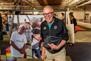 Vielfalt: Rudi von buntkicktgut bei der Ausstellungs-Eröffnung Vielfalt: Rudi von buntkicktgut bei der Ausstellungs-Eröffnung