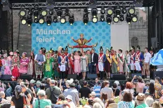 Eröffnung des Münchner Stadtgeburtstags 2025 am Marienplatz Eröffnung des Münchner Stadtgeburtstags 2025 am Marienplatz