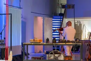 Hallo, mein Name ist Kunstbau Hallo, mein Name ist Kunstbau
