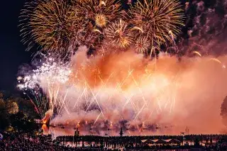 Feuerwerk beim Münchner Sommernachtstraum Feuerwerk beim Münchner Sommernachtstraum