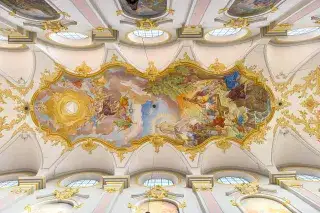 Deckengemälde im Alten Peter