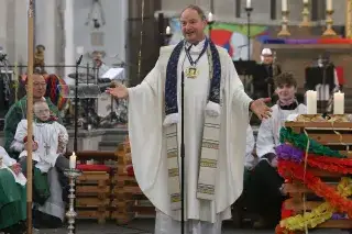 Schunkelmesse mit Pfarrer Schießler