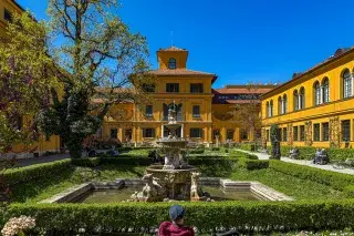 Garten des Lenbachaus im Frühling