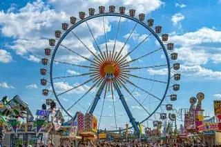 Riesenrad auf dem Münchner Frühlingsfest