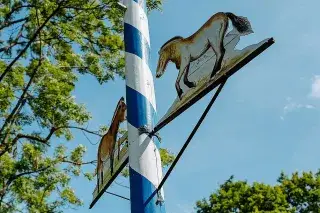 Maibaum im Tierpark Hellabrunn