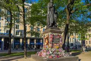 Michael-Jackson-Gedenkstätte am Orlando-di-Lasso-Denkmal