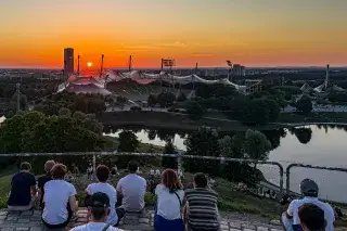 Sonnenuntergang am Olympiaberg