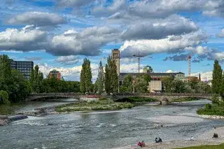 Corneliusbrücke an der Isar
