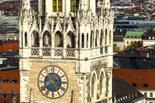 Aussichtsplattform über der Rathaus-Turmuhr