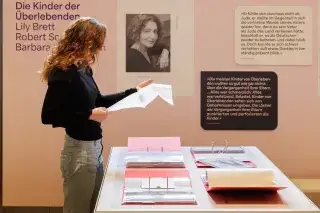 Ausstellungsansicht Literatur & Haltung