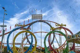 Olympia-Looping mit Seifenblasen