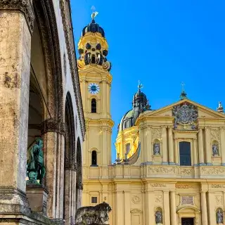 Theatinerkirche am Odeonsplatz