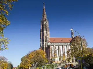 Heilig-Kreuz-Kirche