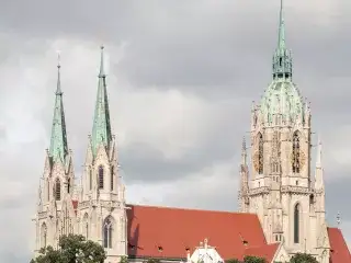 Die Kirche St. Paul in München. 