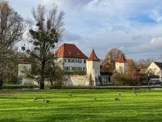 Schloss Blutenburg im Herbst