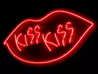 Shu Lea Cheang - Kiss Kiss
