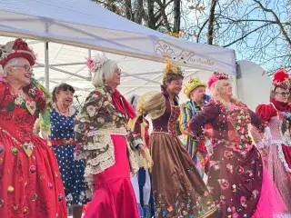 Tanz der Marktweiber beim Faschingsauftakt 2025/2026