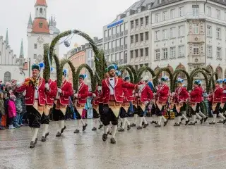 Schäffler 2026 - Marienplatz