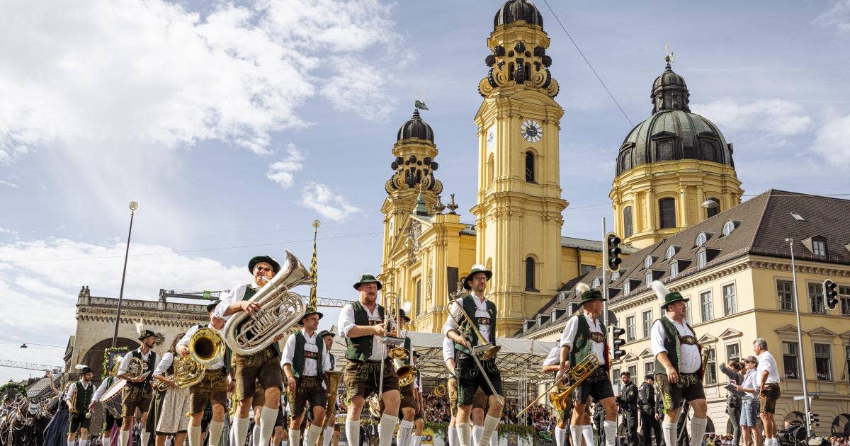 Trachten und Schützenzug zum Oktoberfest 2023 muenchen.de Trachten und Schützenzug zum Oktoberfest 2023 muenchen.de