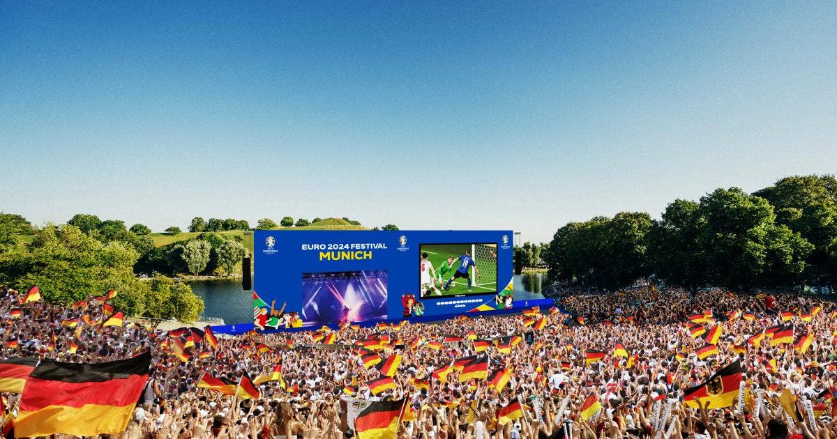 Fan Zone Public Viewing mit dem ersten Halbfinale muenchen.de