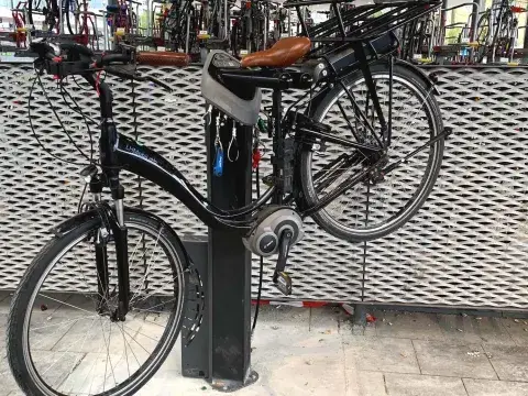 ffentliche Luftpumpe und Fahrrad-Werkzeug in Mnchen - muenchen.de