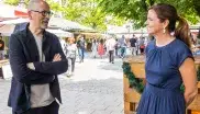 Kommunalreferentin Kristina Frank und Architekt Rainer Hofmann auf dem Viktualienmarkt