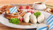 Weißwürste mit Brezn und süßem Senf