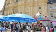 Volksfestvergnügen auf dem Odeonsplatz